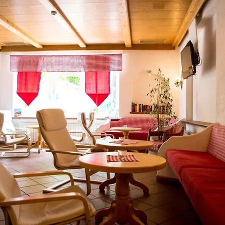 Hotel Aktiv Otztal-Bahnhof